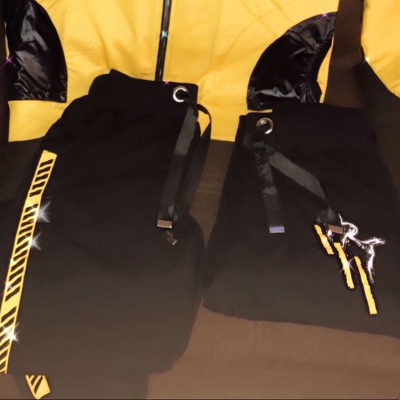 Fashion Fashion Tracksuits - Picture 1 of 2